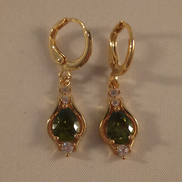 18K Yellow Gold Filled Olive Green Diamond Zircon Dangle Earrings 1.25ctw ea. - Picture 1 of 3